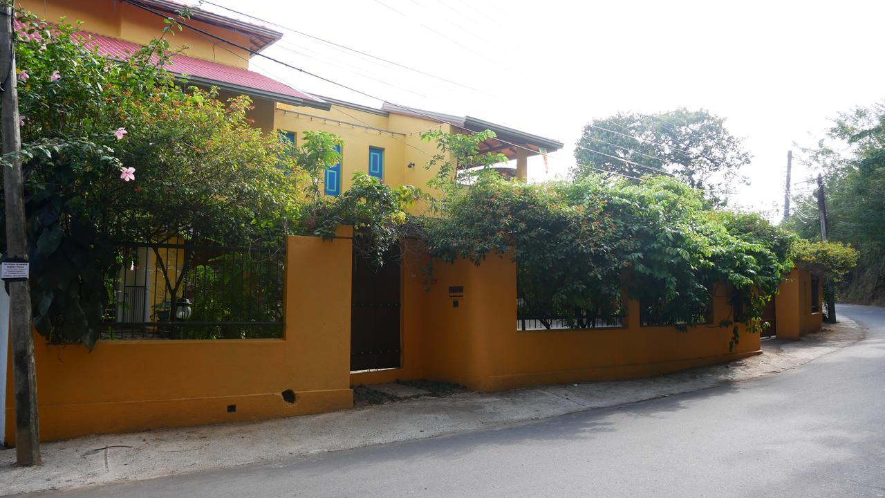 Yoho Home Away Home Kandy Buitenkant foto